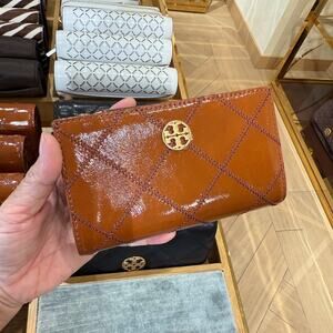 Tory Burch Willa Medium Wallet 169924 Java Crinkle Patent Leather $270